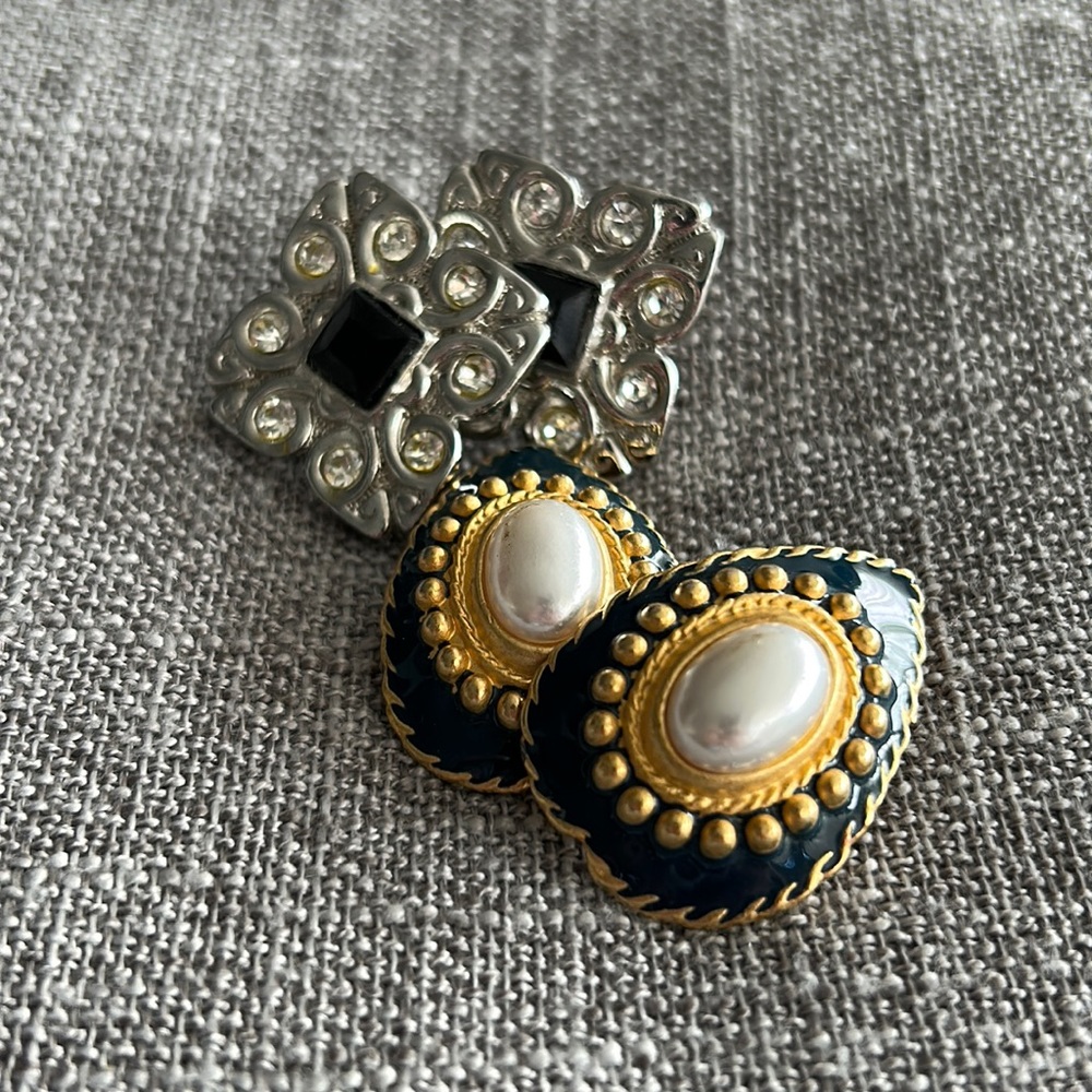 Vintage 80’s Clip On Earrings Two Pair
